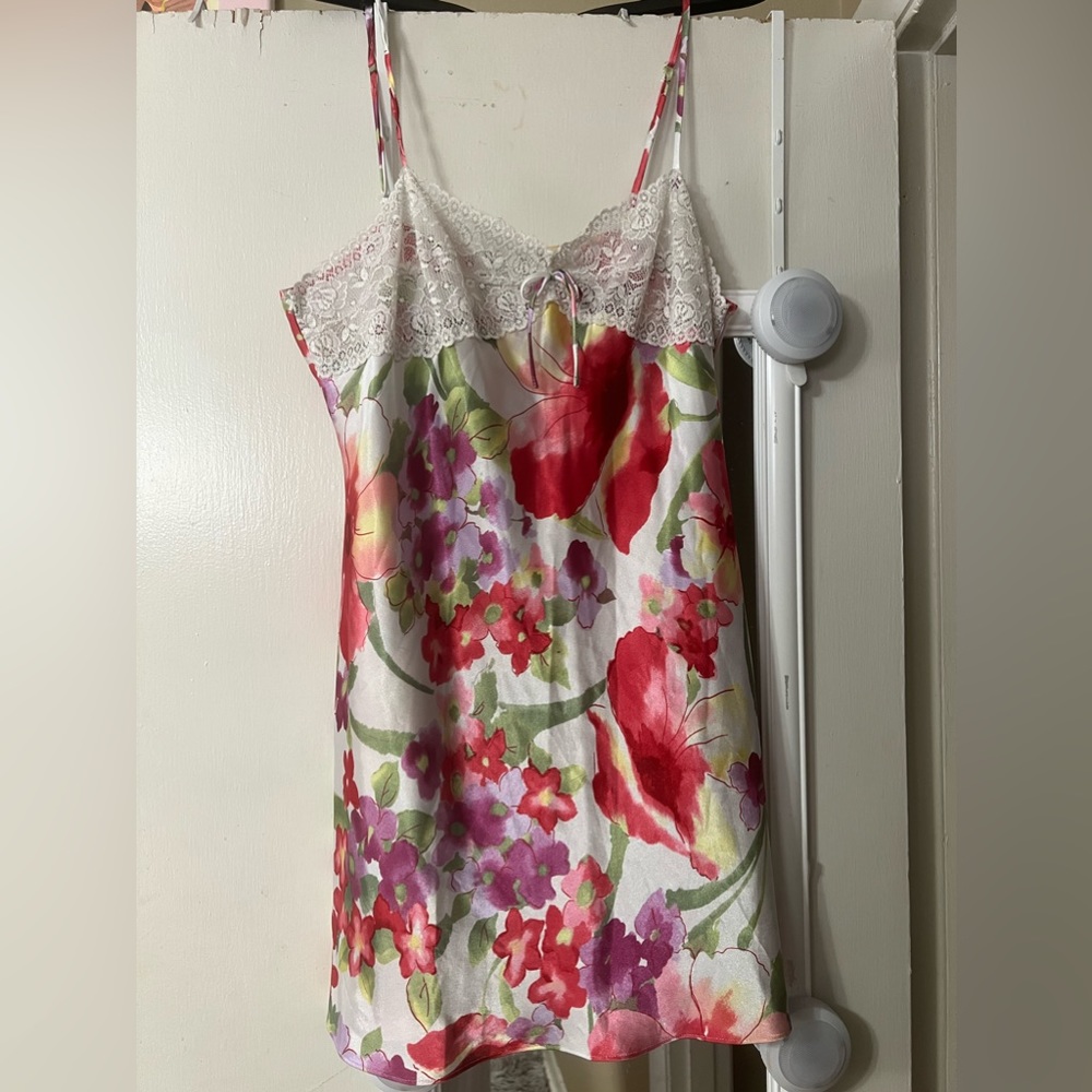 Morgan Taylor Intimates Pre-owned Nightgown